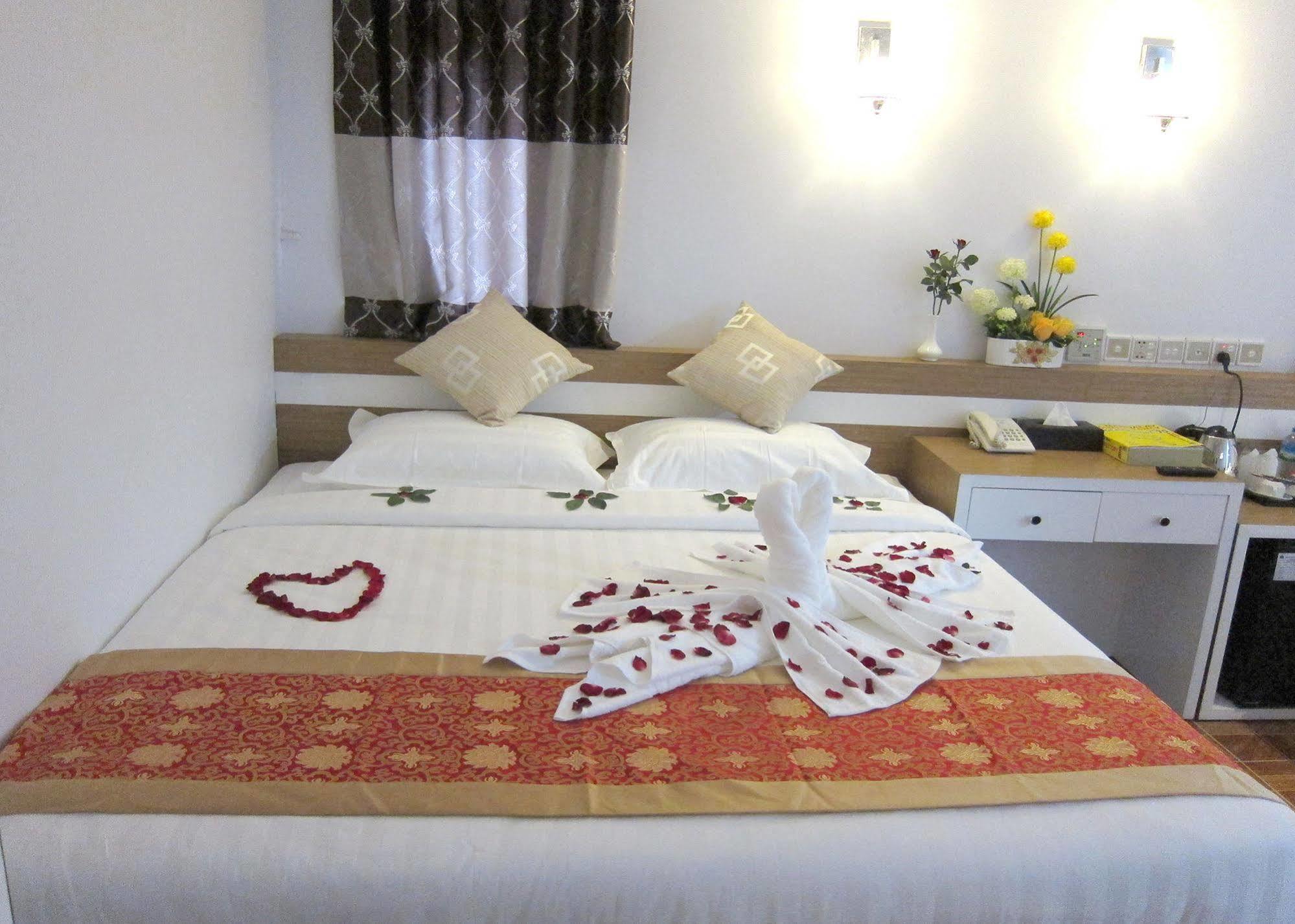 Kaung Myint Hotel Mandalay Luaran gambar